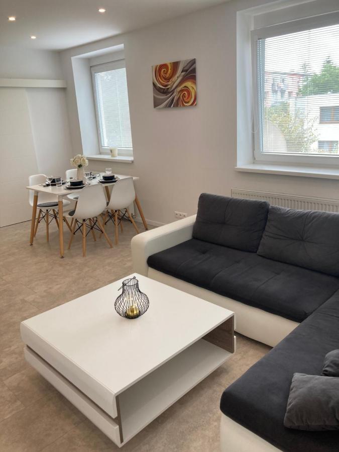 Apartman Duna 피에슈타니 외부 사진