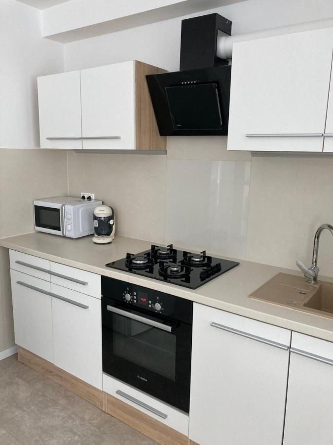 Apartman Duna 피에슈타니 외부 사진